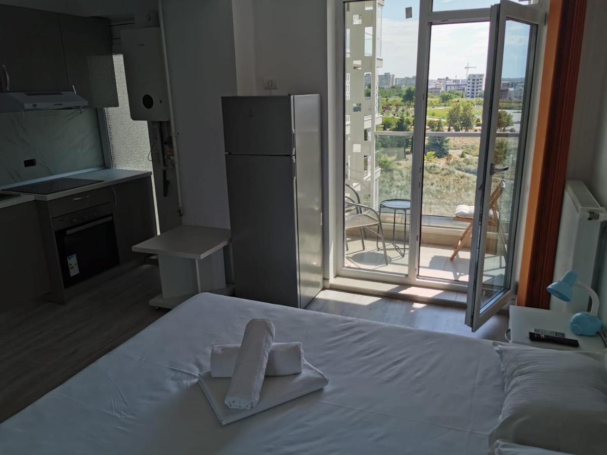 Grand Mamaia Lake Apartments Constanta Bagian luar foto
