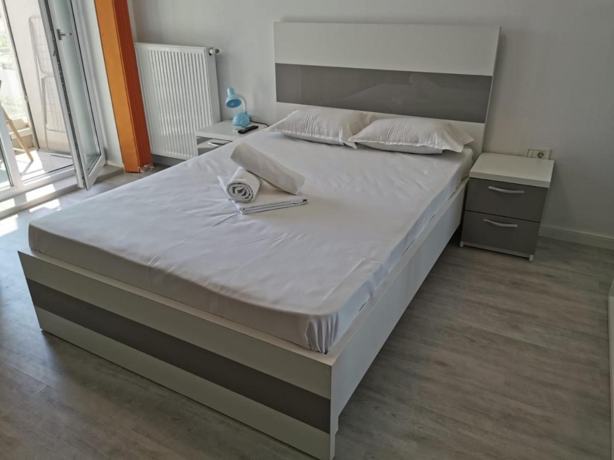 Grand Mamaia Lake Apartments Constanta Bagian luar foto
