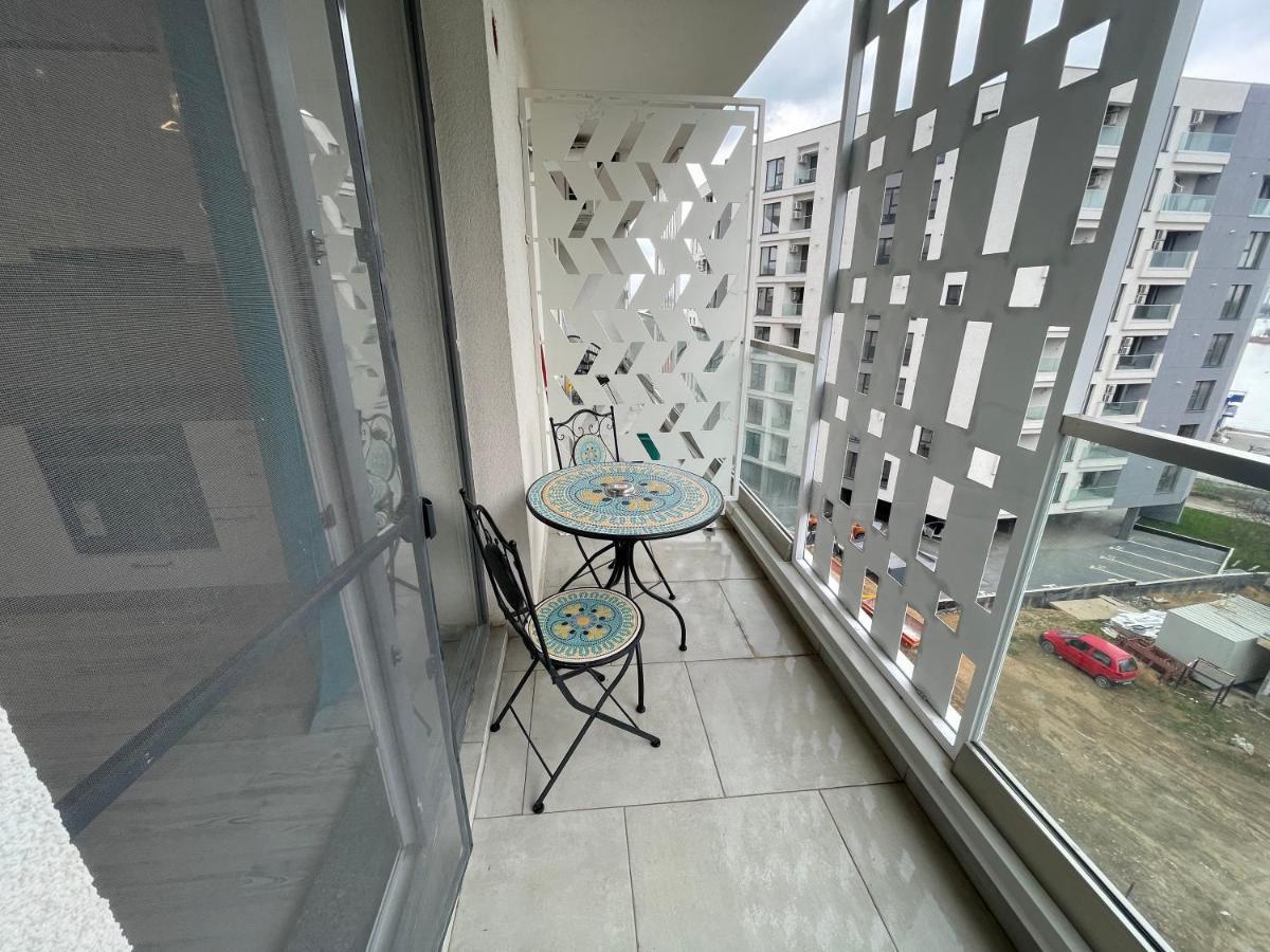 Grand Mamaia Lake Apartments Constanta Bagian luar foto