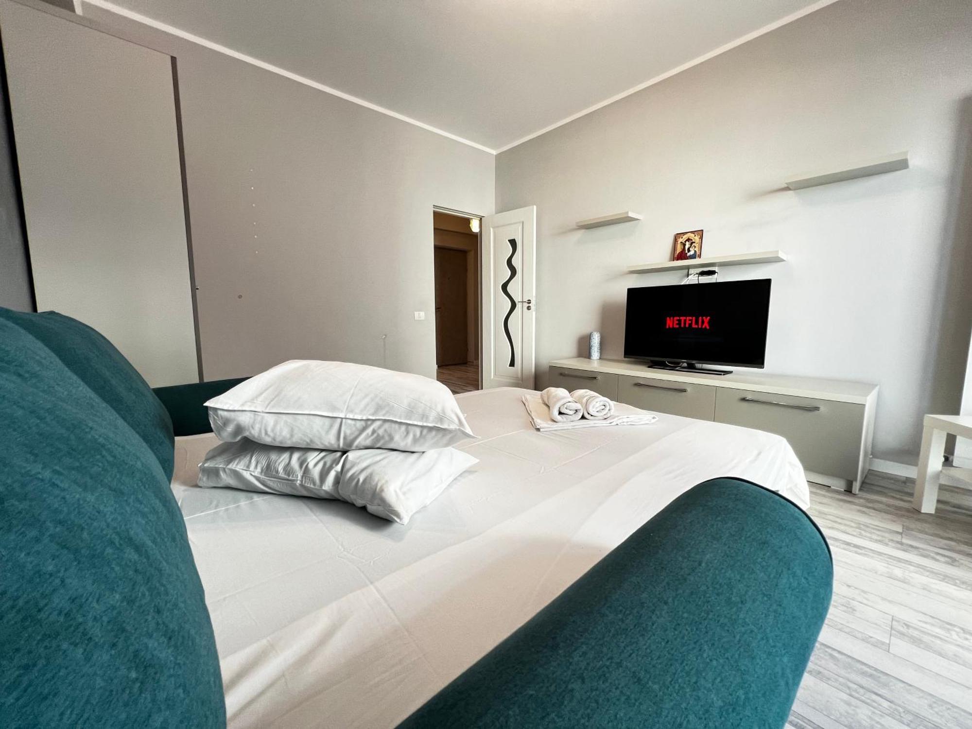 Grand Mamaia Lake Apartments Constanta Bagian luar foto