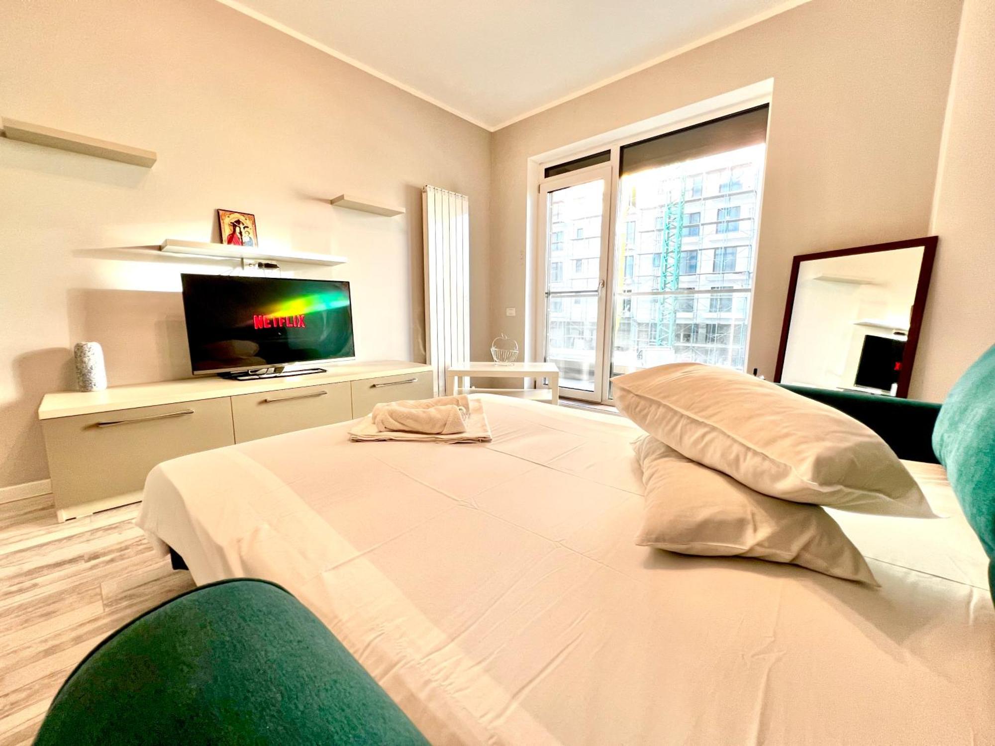 Grand Mamaia Lake Apartments Constanta Bagian luar foto