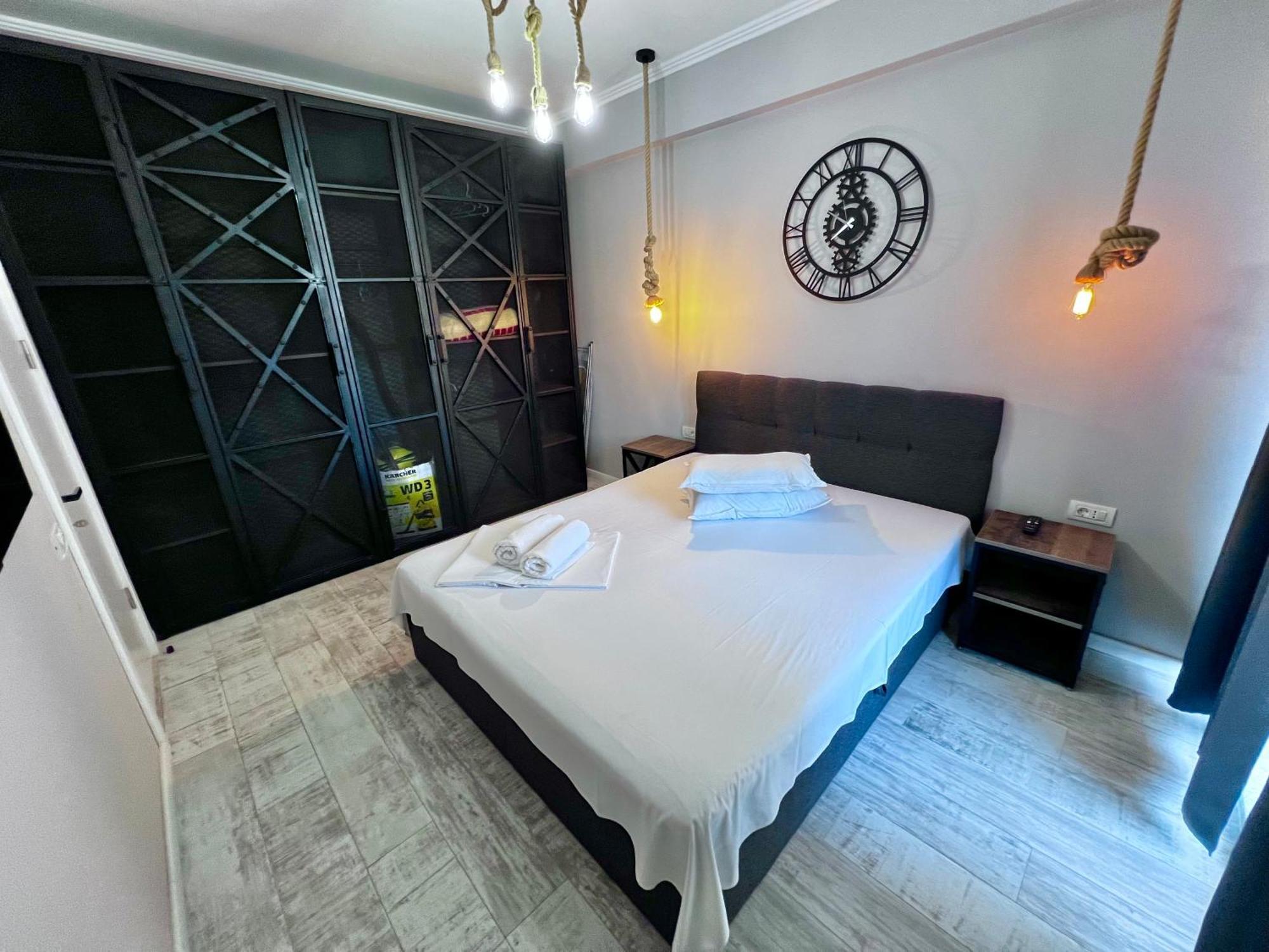 Grand Mamaia Lake Apartments Constanta Bagian luar foto