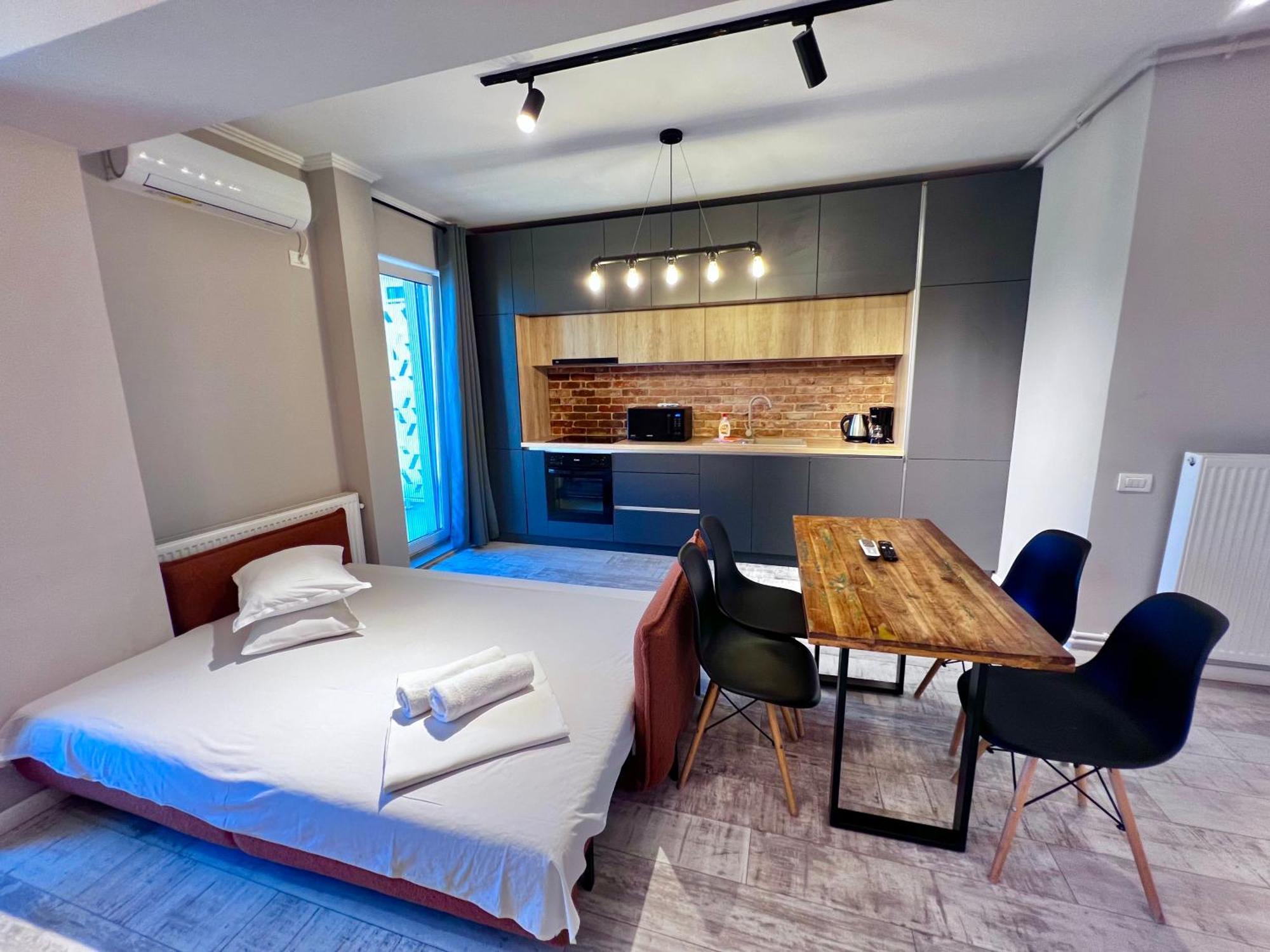 Grand Mamaia Lake Apartments Constanta Bagian luar foto